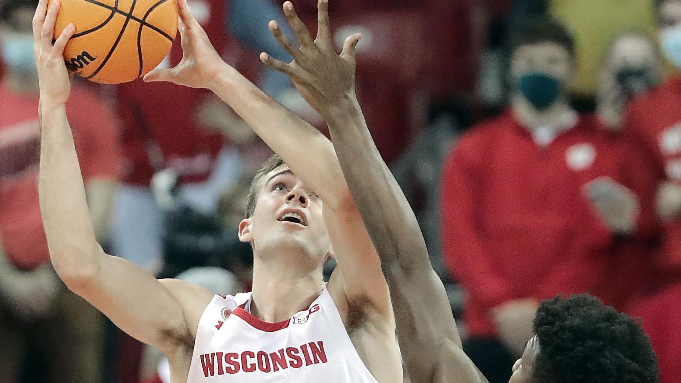 'Gritty not pretty': Wisconsin players step up in absence of Johnny Davis to beat Nicholls State